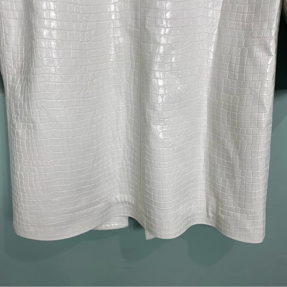 Alice & Olivia Croc Embossed Faux Leather Blazer White Sz L Oversized Open Front - Picture 9 of 13